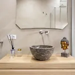 Dimo Luxury 1
